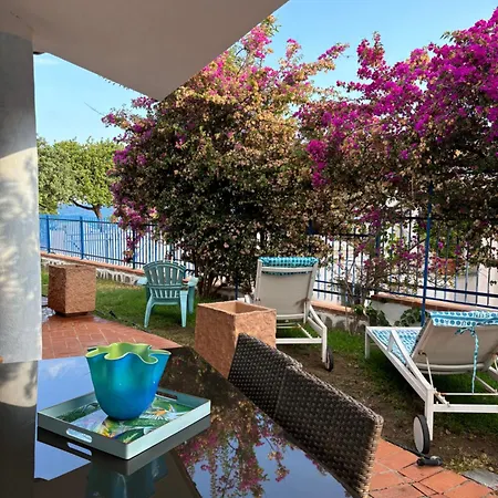 Villa Fronte Mare *