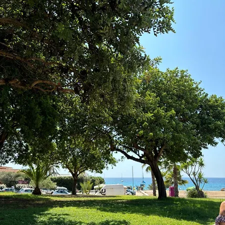 Fronte Mare Villa