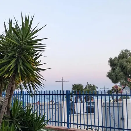Villa Fronte Mare