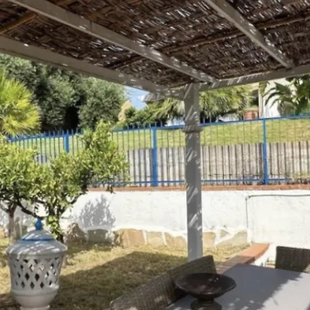 Fronte Mare Villa *